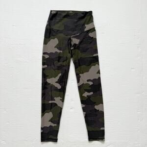 Aerie Offline Real Me Camo High Rise 7/8 Leggings, Size Medium